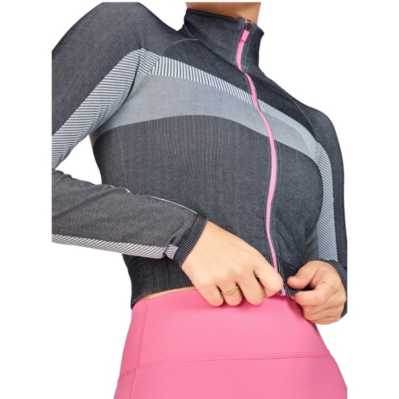 Fabletics Jackets & Blazers - Fabletics Tory Cropped Seamless Jacket XL in Black / White / Pink Rouge